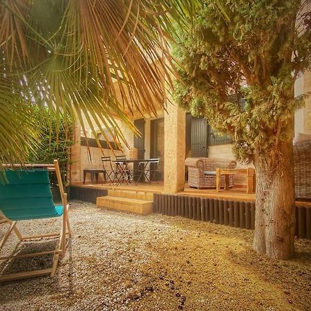 Cocoon'Isle - Jardinet- Jacuzzi Daire LʼIsle-sur-la-Sorgue Dış mekan fotoğraf